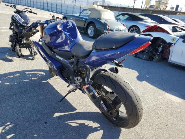 JS1GN7CA252107795 - 2005 SUZUKI GSX-R600 K BLUE photo 3