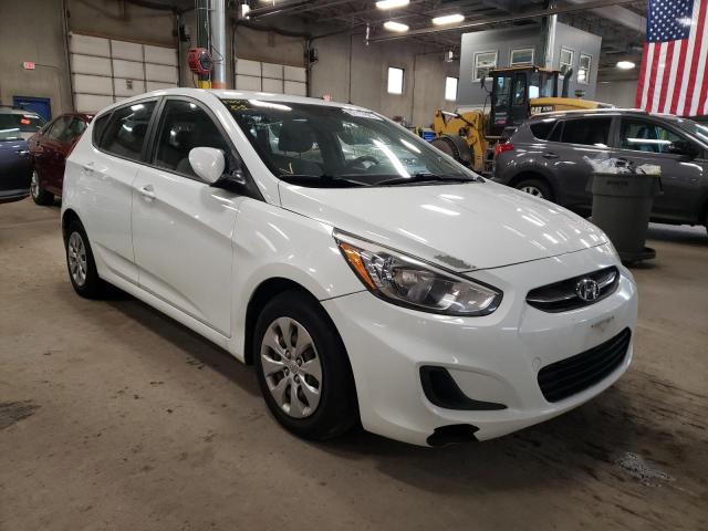 KMHCT5AE0GU270694 - 2016 HYUNDAI ACCENT WHITE photo 1