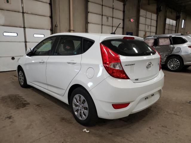 KMHCT5AE0GU270694 - 2016 HYUNDAI ACCENT WHITE photo 3