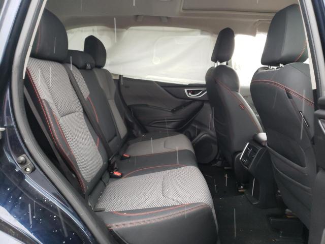 JF2SKEKC7KH594695 - 2019 SUBARU FORESTER S BLUE photo 11