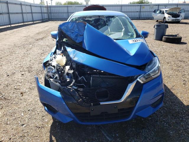 3N1CN8EV4ML808414 - 2021 NISSAN VERSA SV BLUE photo 5