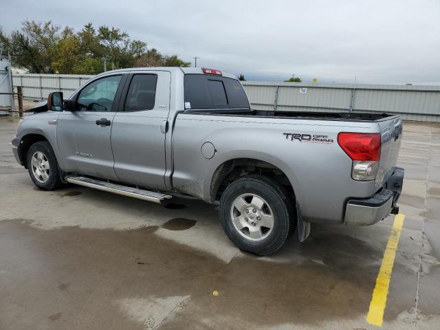 5TFRV54158X034477 - 2008 TOYOTA TUNDRA DOU SILVER photo 2