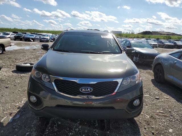 5XYKU3A61CG261993 - 2012 KIA SORENTO GREEN photo 5