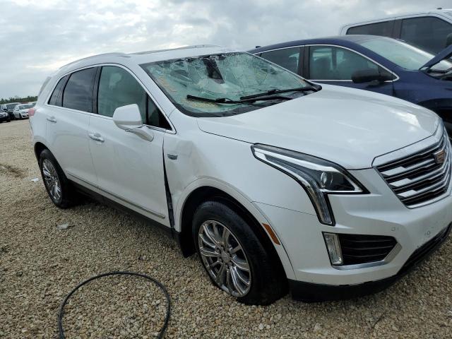 1GYKNBRS6HZ251682 - 2017 CADILLAC XT5 LUXURY WHITE photo 1