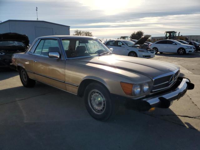 WDBBA25A5BB000830 - 1981 MERCEDES-BENZ 380 SLC GOLD photo 1