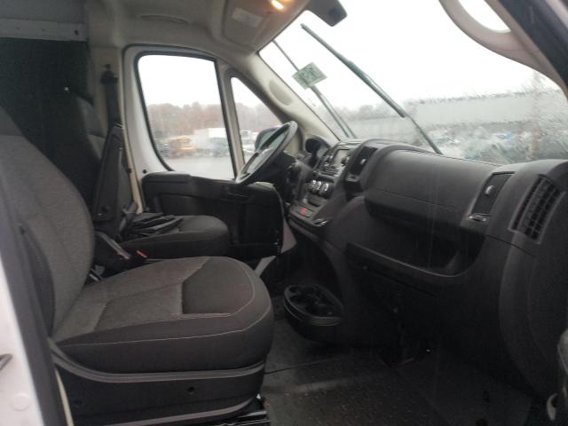 3C6TRVCG5KE550899 - 2019 RAM PROMASTER WHITE photo 5