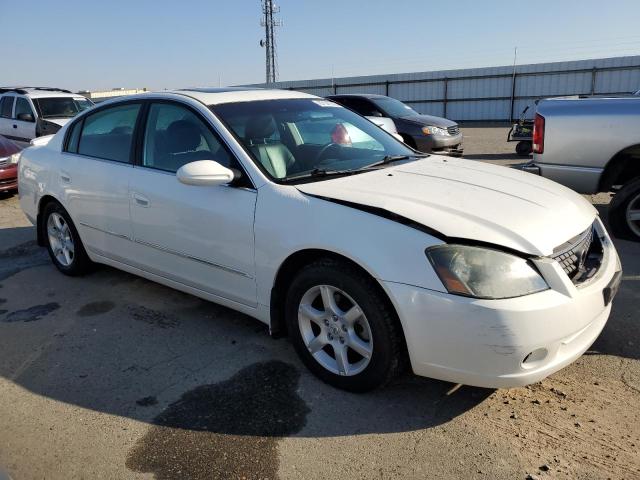 1N4BL11D85N495068 - 2005 NISSAN ALTIMA SE WHITE photo 4