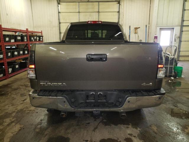 5TFBY5F11BX188617 - 2011 TOYOTA TUNDRA DOU GRAY photo 6