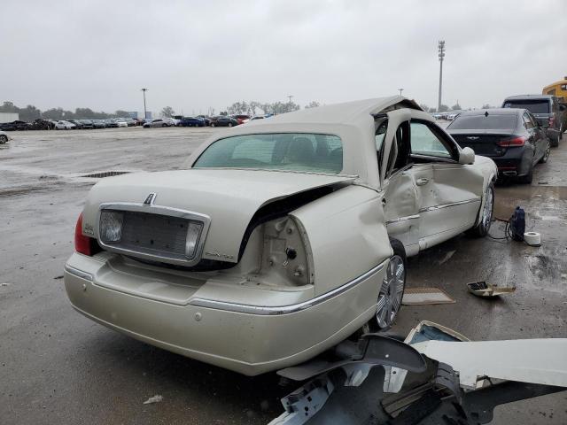 1LNHM83W64Y627715 - 2004 LINCOLN TOWN CAR U BEIGE photo 4