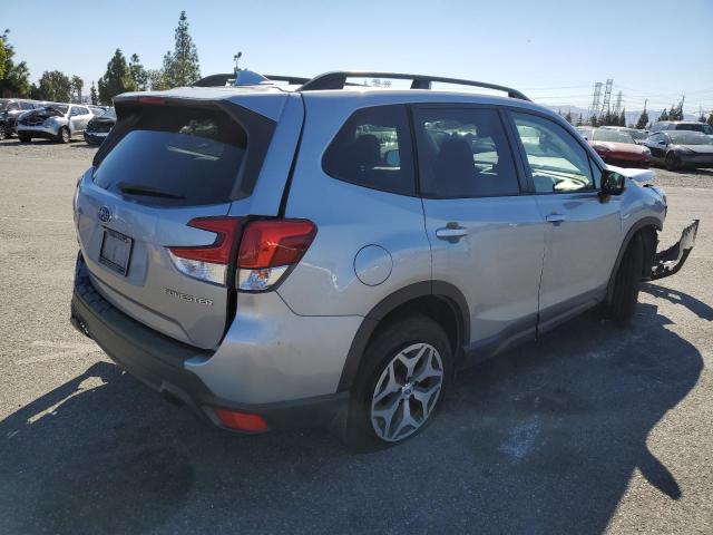 JF2SKAGC2KH413455 - 2019 SUBARU FORESTER P SILVER photo 3