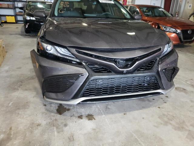 4T1K61AKXMU597701 - 2021 TOYOTA CAMRY XSE GRAY photo 9