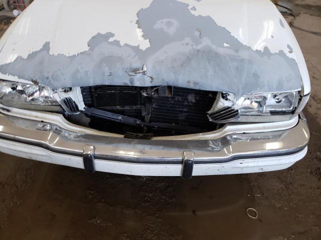 1G4CU5211RH626607 - 1994 BUICK PARK AVENU WHITE photo 9