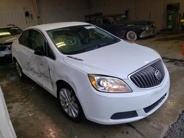 1G4PP5SK4G4103832 - 2016 BUICK VERANO WHITE photo 1