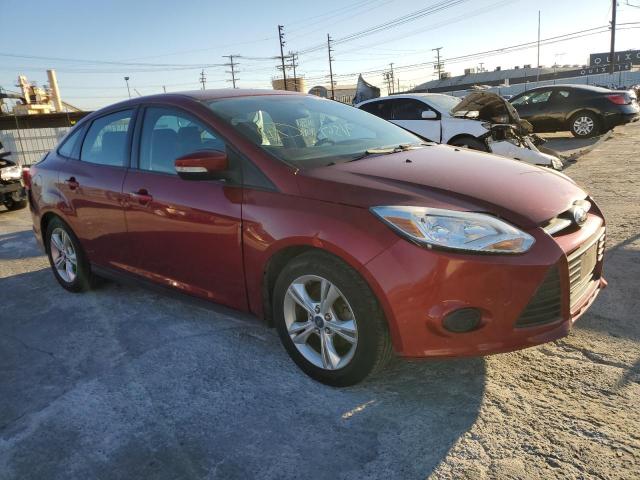 1FADP3F26DL187634 - 2013 FORD FOCUS RED photo 4