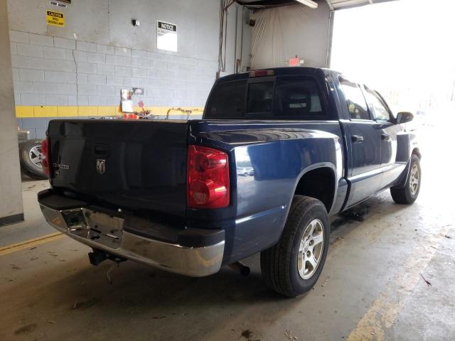 1D7HE48K66S517792 - 2006 DODGE DAKOTA QUA BLUE photo 4