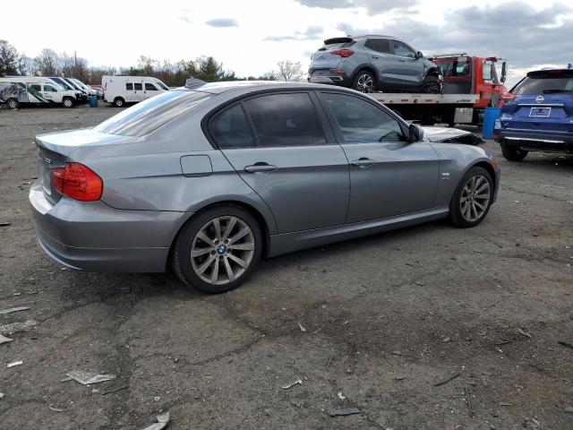 WBAPK7C58BA972917 - 2011 BMW 328 XI GRAY photo 3