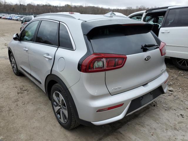 KNDCB3LC6J5125541 - 2018 KIA NIRO FE SILVER photo 3