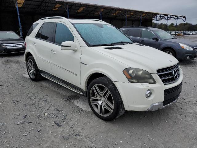 4JGBB7HB0BA653504 - 2011 MERCEDES-BENZ ML 63 AMG WHITE photo 1