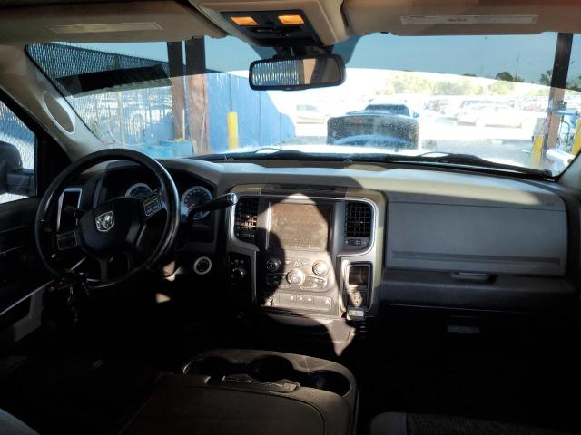 3C6UR5DL7DG521623 - 2013 RAM 2500 SLT 银色 照片 8