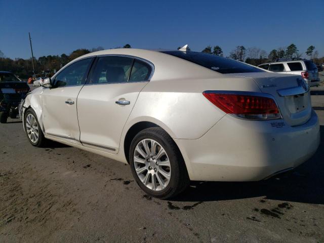 1G4GF5E3XDF276603 - 2013 BUICK LACROSSE P WHITE photo 2