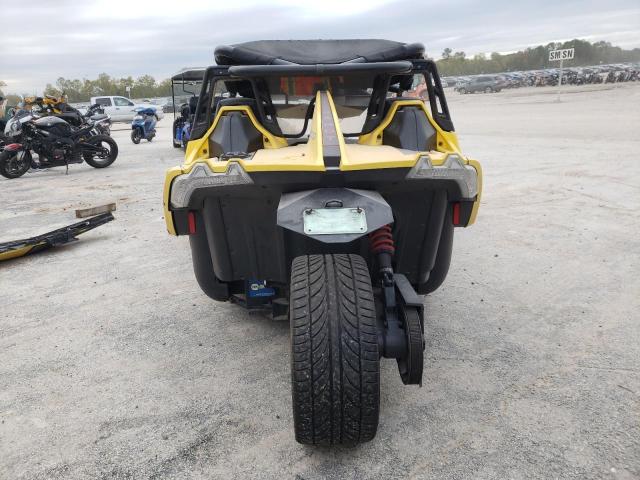 57XAASFA5F5106167 - 2015 POLARIS SLINGSHOT YELLOW photo 6