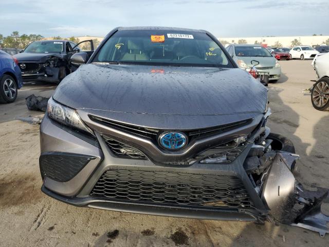 4T1G31AK6NU595038 - 2022 TOYOTA CAMRY NIGH GRAY photo 5