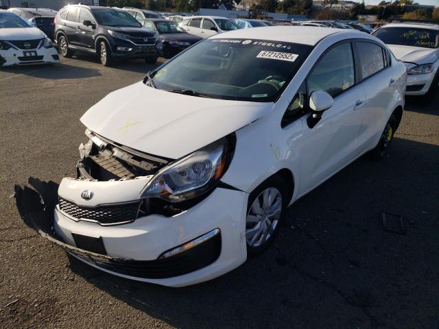 KNADM4A35G6542074 - 2016 KIA RIO LX WHITE photo 2