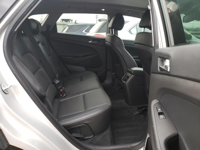 KM8J3CA25GU080908 - 2016 HYUNDAI TUCSON LIM SILVER photo 11