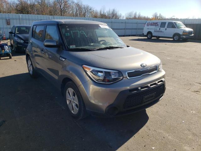 KNDJN2A29F7120154 - 2015 KIA SOUL GRAY photo 1