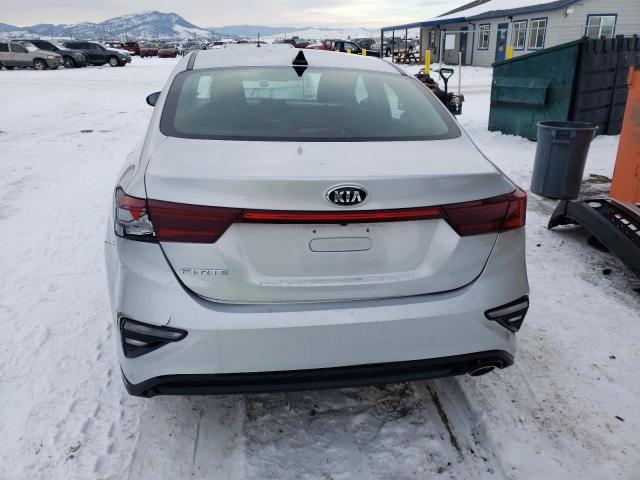 3KPF24AD0ME294929 - 2021 KIA FORTE FE SILVER photo 6