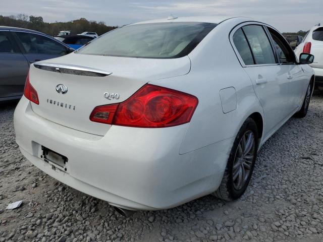 JN1CV6APXFM503620 - 2015 INFINITI Q40 WHITE photo 4