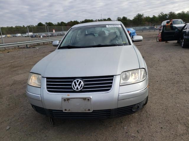 WVWTH63B83P441537 - 2003 VOLKSWAGEN PASSAT GLX Gümüş foto 5