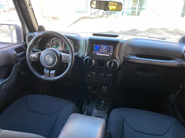 1C4BJWDG6DL582092 - 2013 JEEP WRANGLER U ნაცრისფერი ფოტო 9