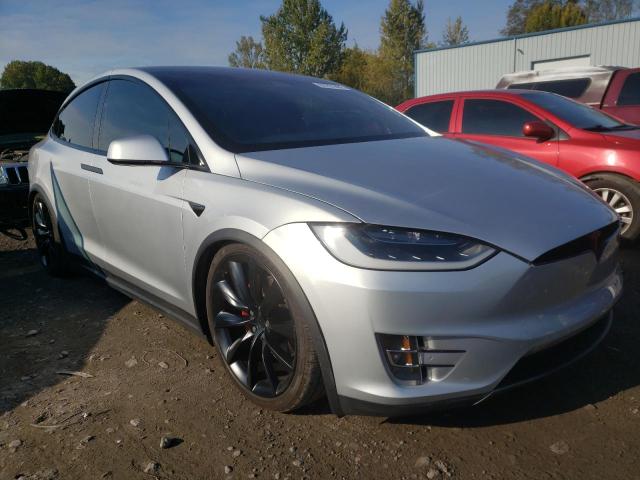 5YJXCDE2XJF116686 - 2018 TESLA MODEL X SILVER photo 1
