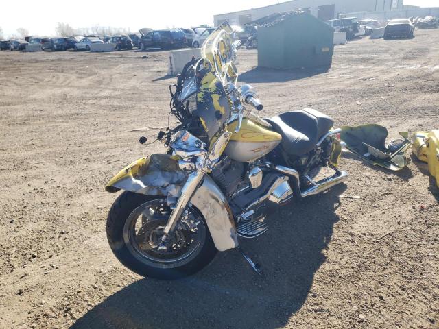 1HD1PKE165Y957110 - 2005 HARLEY-DAVIDSON FLHTCSE2 YELLOW photo 2