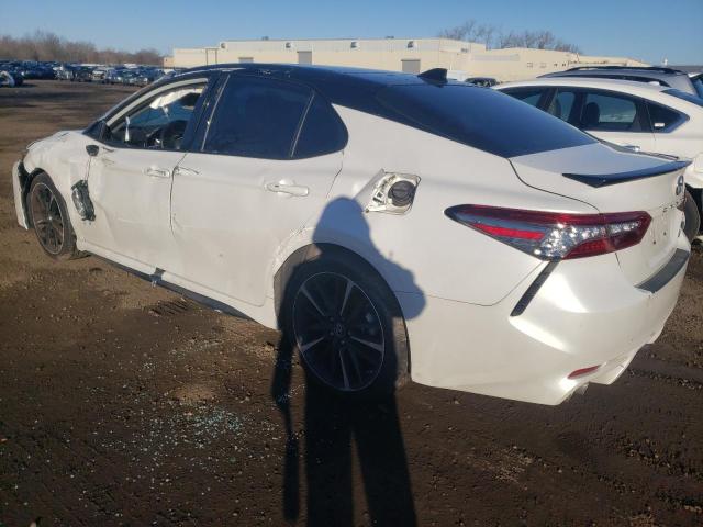 4T1B61HK0KU214416 - 2019 TOYOTA CAMRY XSE WHITE photo 2