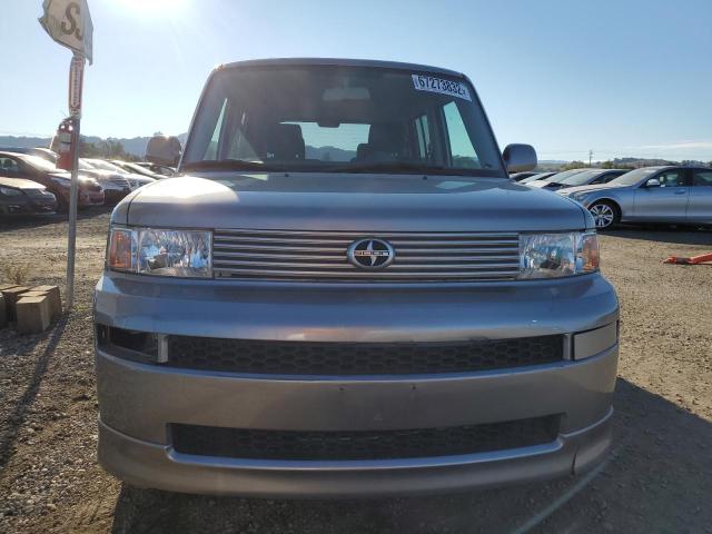 JTLKT324650204282 - 2005 TOYOTA SCION XB Gümüş fotoğraf 5