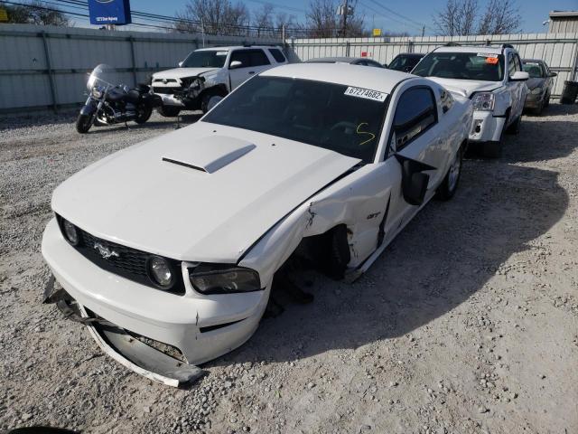 1ZVFT82H975****** - 2007 FORD MUSTANG GT WHITE photo 2