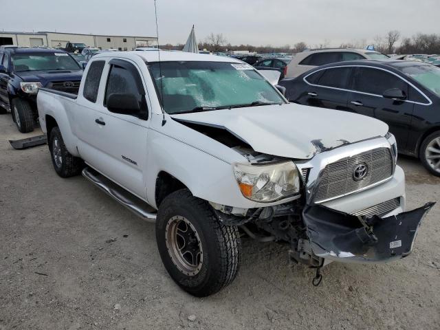 5TETX22N59Z669388 - 2009 TOYOTA TACCOMA WHITE photo 4