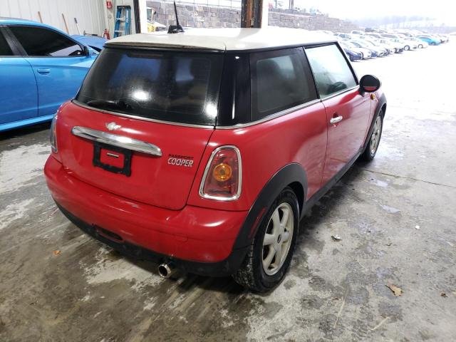 WMWMF33527TU61022 - 2007 MINI COOPER RED photo 4