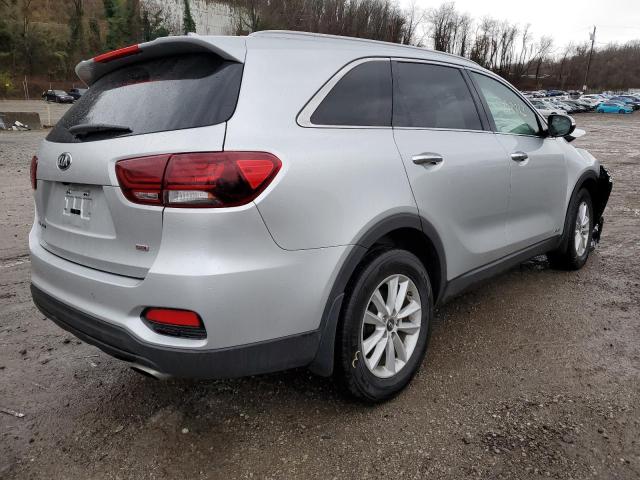 5XYPGDA30KG589770 - 2019 KIA SORENTO L SILVER photo 4