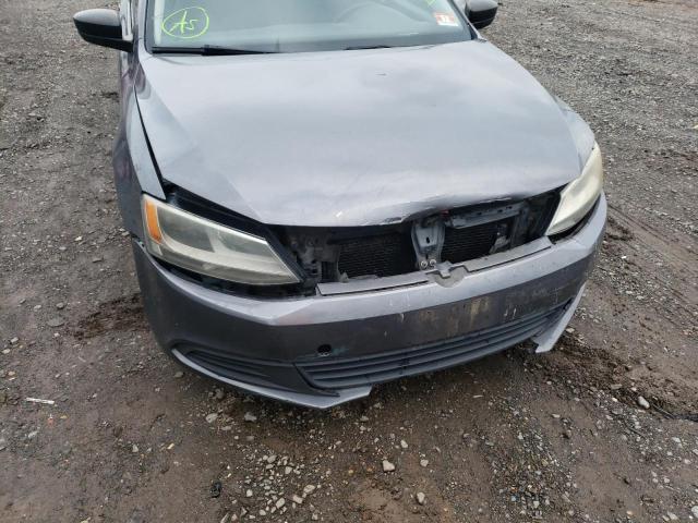 3VW2K7AJ0DM207815 - 2013 VOLKSWAGEN JETTA BASE 灰色 照片 9