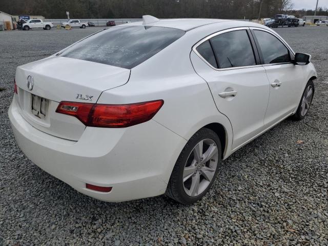 19VDE1F77FE001359 - 2015 ACURA ILX 20 TEC WHITE photo 4