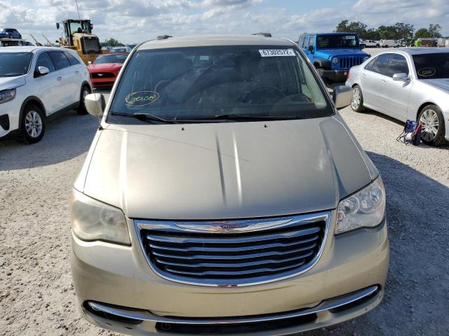 2A4RR5DG0BR631397 - 2011 CHRYSLER TOWN & COU GOLD photo 5