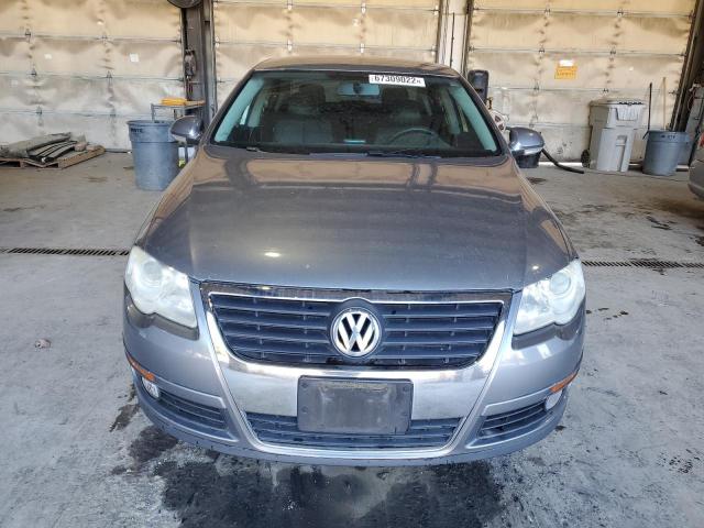 WVWJK73C08E028618 - 2008 VOLKSWAGEN PASSAT TUR GRAY photo 5