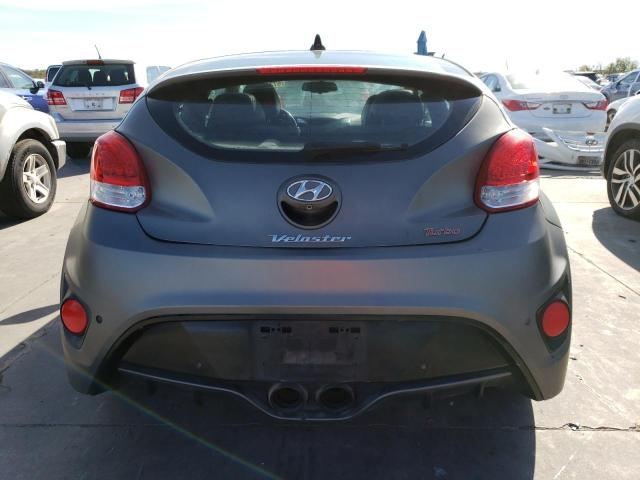 KMHTC6AE3FU237774 - 2015 HYUNDAI VELOSTER T GRAY photo 6