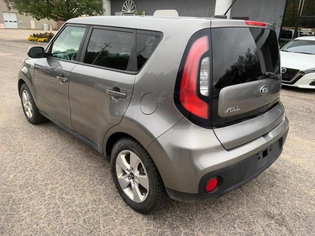 KNDJN2A26H7468657 - 2017 KIA SOUL TAN photo 4