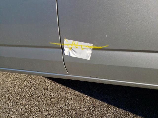 1GCGSCEN7J1323083 - 2018 CHEVROLET COLORADO L SILVER photo 9