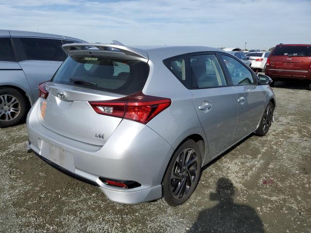 JTNKARJE7JJ563560 - 2018 TOYOTA COROLLA IM SILVER photo 4