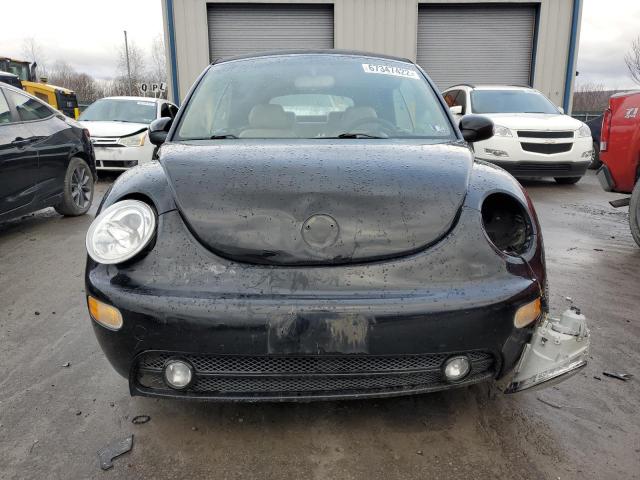 3VWCK21Y83M311942 - 2003 VOLKSWAGEN NEW BEETLE 黑色 照片 5